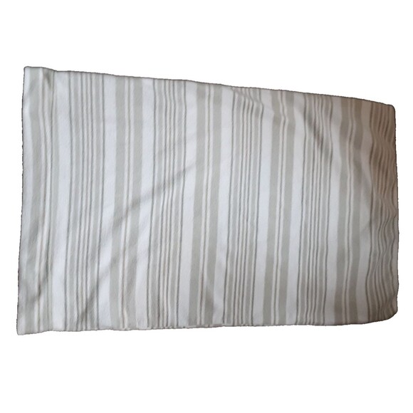 Pair Cuddl Duds sage green taupe warm fleece pillowcases queen polyester - Picture 1 of 5